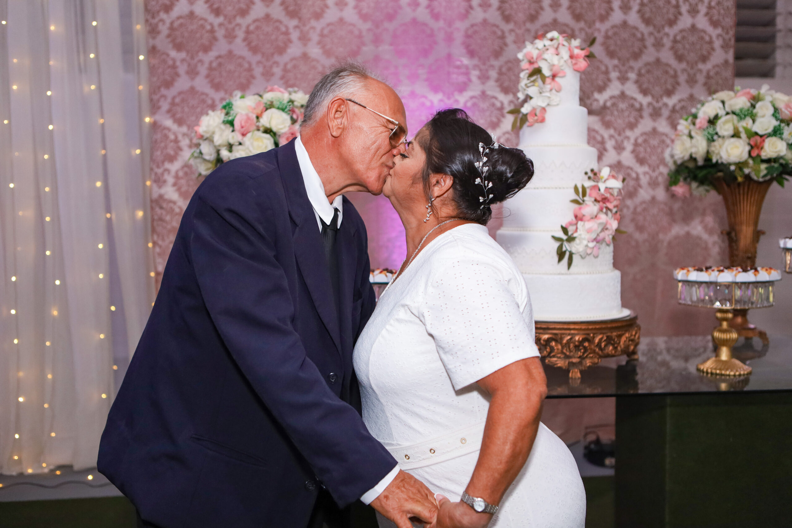 Iniciando celebração de 98 anos de Sapé, Prefeitura realiza casamento comunitário